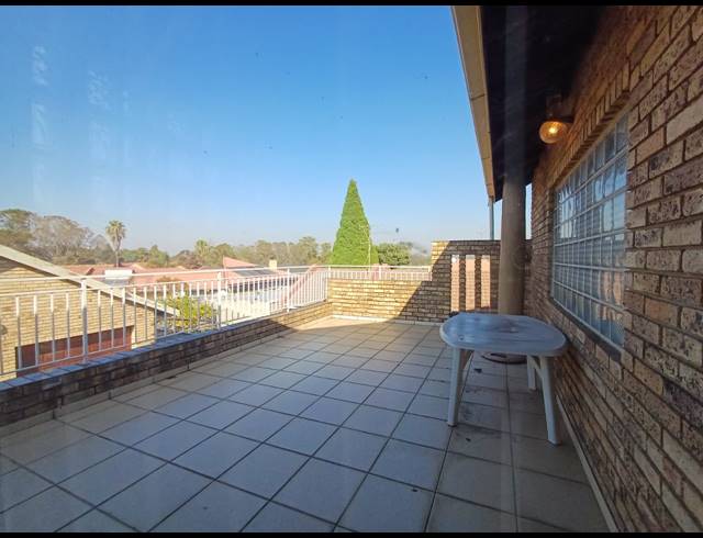 4 BEDROOM HOUSE FOR SALE IN VANDERBIJLPARK SE 3